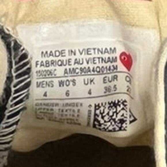 ***SOLD*** Converse x Comme des Garçons Play One Heart Black Chuck Sneakers W6 - Picture 6 of 6